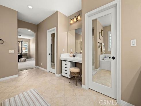 1470  Voyager  , Tustin, CA