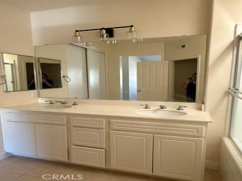 2737  Dietrich  , Tustin, CA