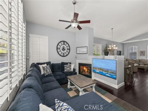 11729  Sleeper  , Tustin, CA