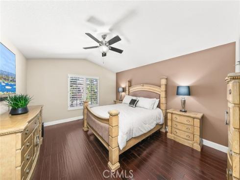 11729  Sleeper  , Tustin, CA