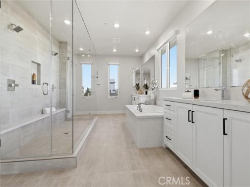 2122  Swaim   Way, Tustin, CA