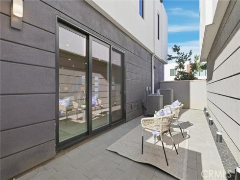 2122  Swaim   Way, Tustin, CA