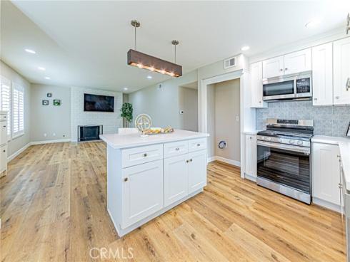 15510  Williams  F , Tustin, CA