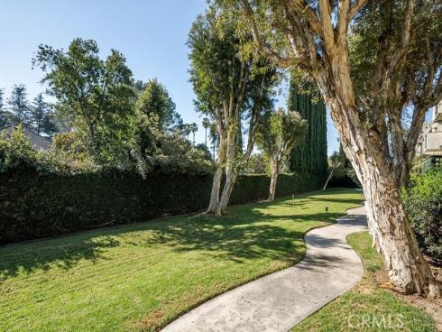 426 W 1st  , Tustin, CA