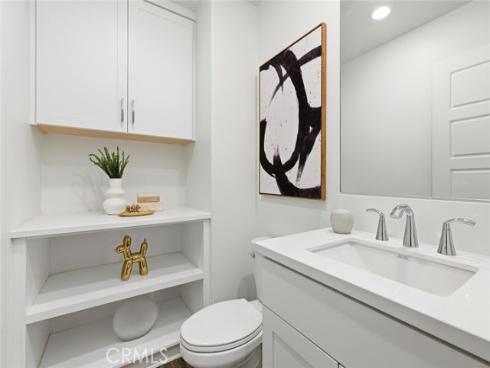 167  Waypoint  , Tustin, CA