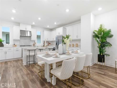 167  Waypoint  , Tustin, CA