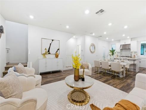 167  Waypoint  , Tustin, CA