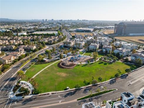 167  Waypoint  , Tustin, CA