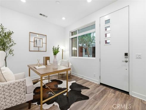 167  Waypoint  , Tustin, CA