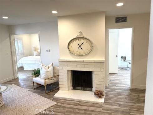 17552  Vandenberg  1 , Tustin, CA