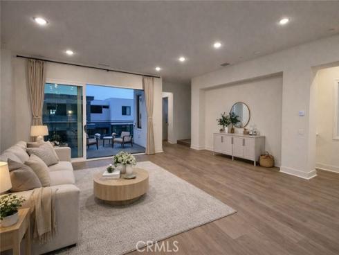 2173  Swaim   Way, Tustin, CA