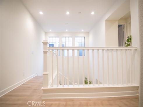 279  Barnes  , Tustin, CA