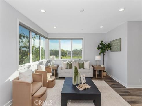 430  Transport  , Tustin, CA