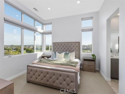 430  Transport  , Tustin, CA