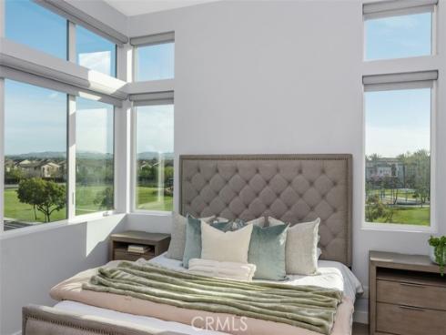 430  Transport  , Tustin, CA