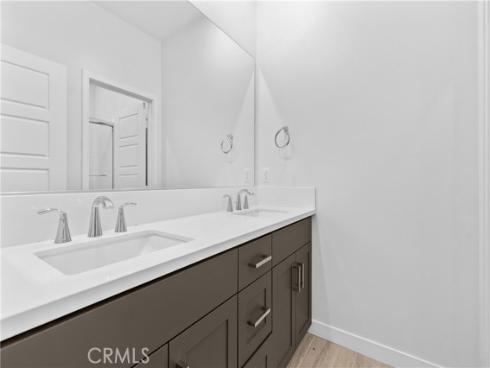 430  Transport  , Tustin, CA