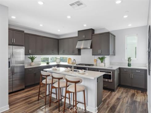 430  Transport  , Tustin, CA