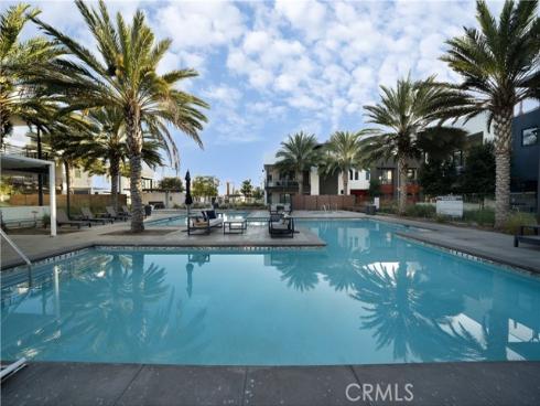 430  Transport  , Tustin, CA