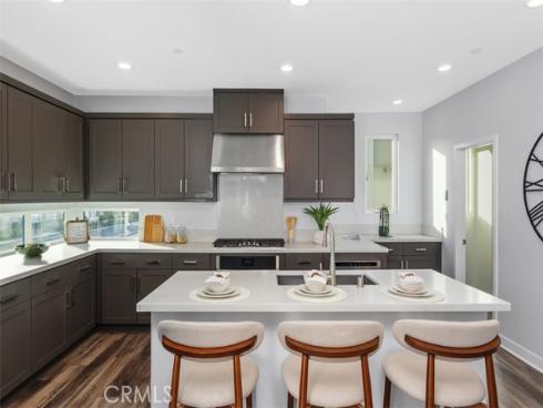 430  Transport  , Tustin, CA