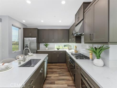 430  Transport  , Tustin, CA