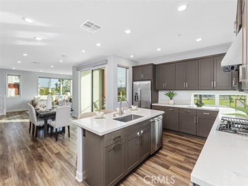 430  Transport  , Tustin, CA