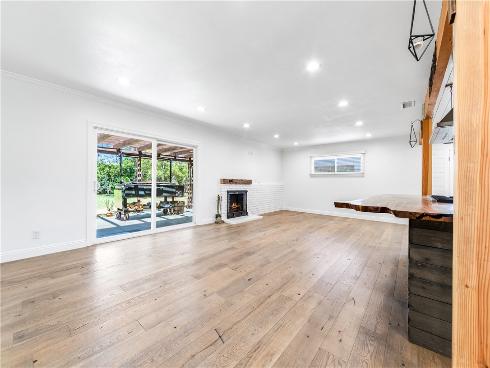 1281  La Colina   Drive, Tustin, CA