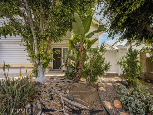 14682  Holt  , Tustin, CA