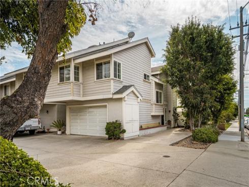 14682  Holt  , Tustin, CA