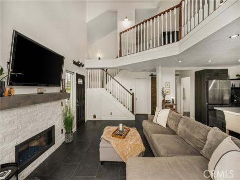 14682  Holt  , Tustin, CA