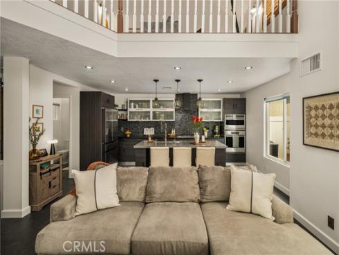 14682  Holt  , Tustin, CA