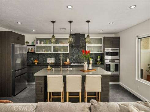 14682  Holt  , Tustin, CA