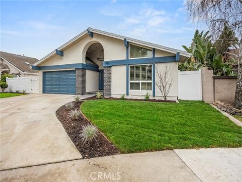 1782  Green Meadow  , Tustin, CA