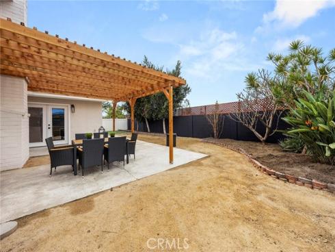 1782  Green Meadow  , Tustin, CA