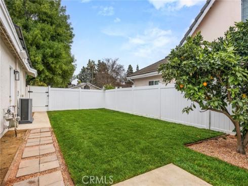 1782  Green Meadow  , Tustin, CA