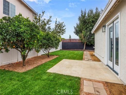 1782  Green Meadow  , Tustin, CA