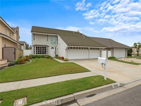 2342  Caper Tree Drive  , Tustin, CA
