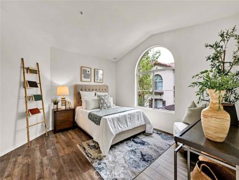 2960  Champion  1407  Way, Tustin, CA