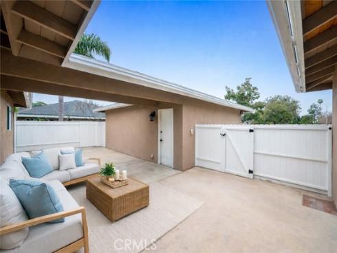 1271  Garland  , Tustin, CA