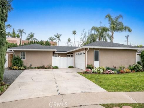1271  Garland  , Tustin, CA