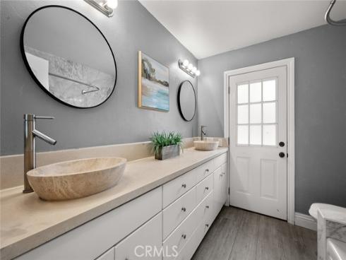 1271  Garland  , Tustin, CA