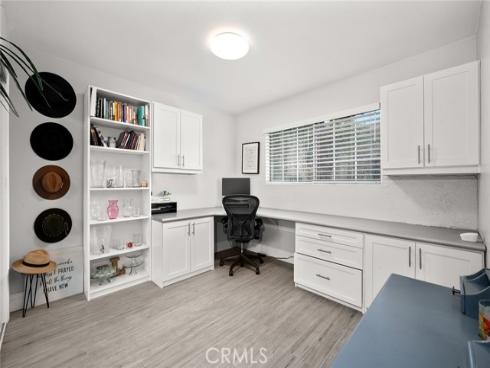 1271  Garland  , Tustin, CA