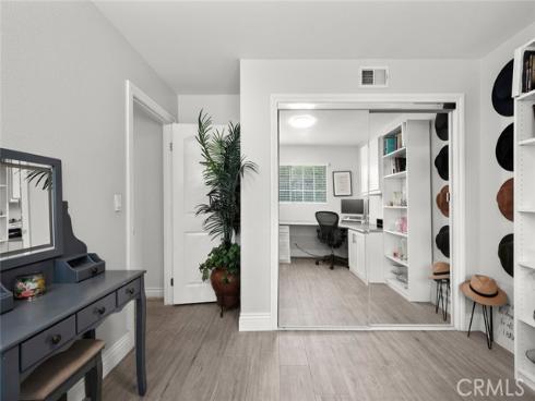 1271  Garland  , Tustin, CA