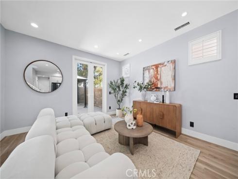 328  Flyers   Lane, Tustin, CA