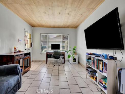 13902  Yorba  14C , Tustin, CA