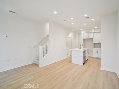 154  Balsawood  , Tustin, CA