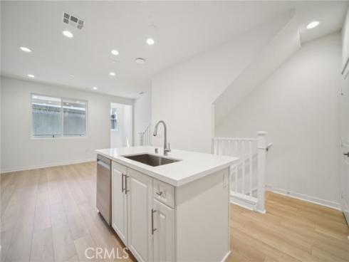 154  Balsawood  , Tustin, CA