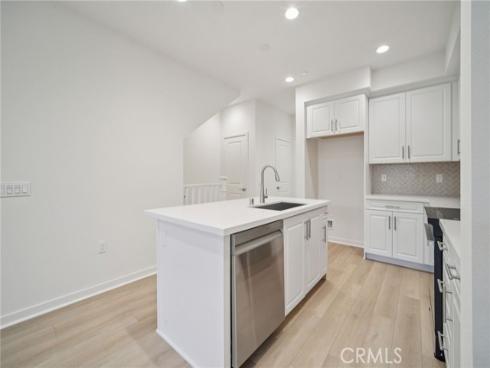 154  Balsawood  , Tustin, CA