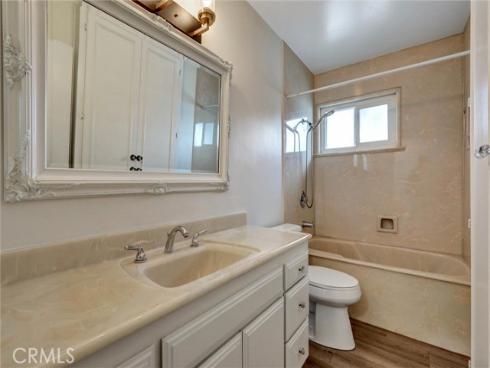 1652  Lance  , Tustin, CA