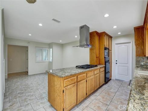 1652  Lance  , Tustin, CA