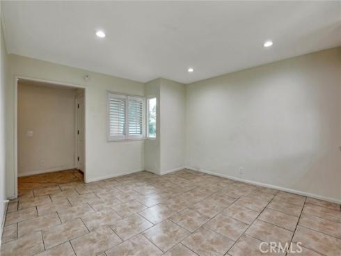 1652  Lance  , Tustin, CA